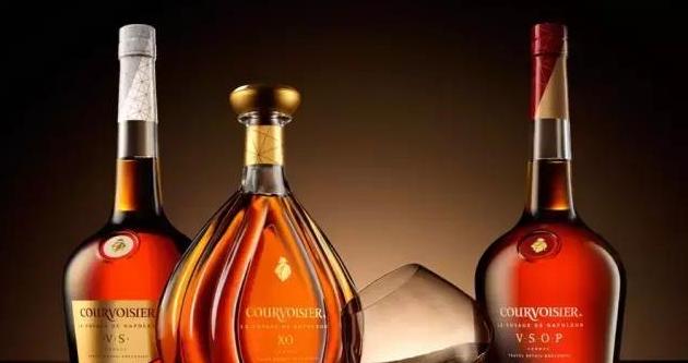 干邑白兰地是什么酒(洋酒的干邑和白兰地有什么分别)