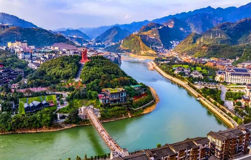 整箱买白酒往往会便宜,为什么茅台会更贵?