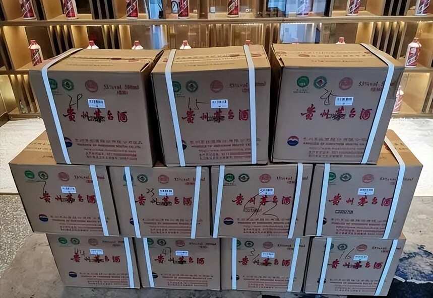 整箱买白酒往往会便宜,为什么茅台会更贵?